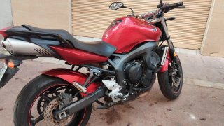 Yamaha FZ6 N S2 Roja y Negra