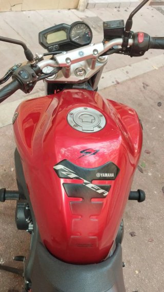 Yamaha FZ6 N S2 Roja y Negra