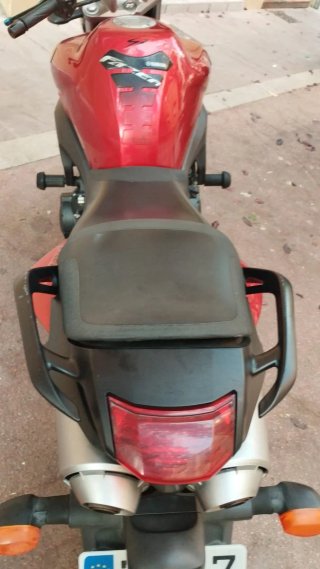 Yamaha FZ6 N S2 Roja y Negra