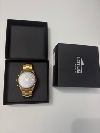 Reloj Lotus Dorado y Azul