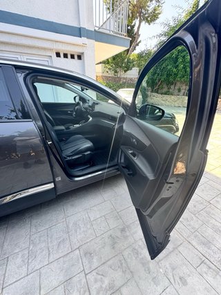 Peugeot 3008 2022
