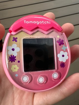 Tamagotchi Rosa con Flores