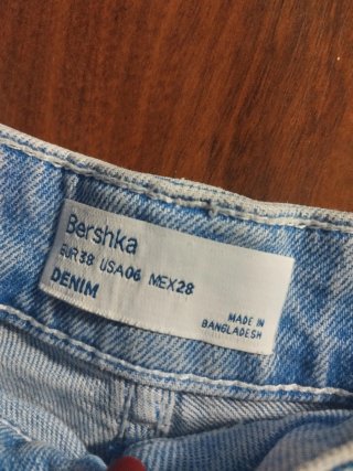 Lote 4 Shorts Vaqueros Mujer Bershka y Pull&Bear