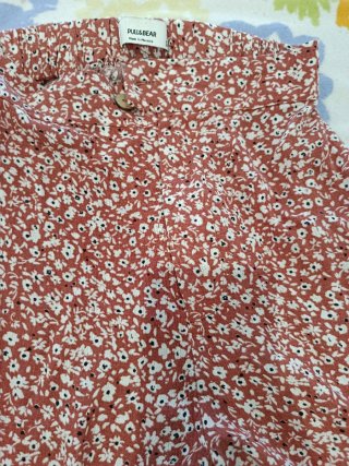 Pantalón fino de verano Pull and Bear Estampado