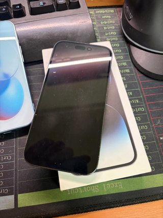 iPhone 14 Pro Morado Oscuro