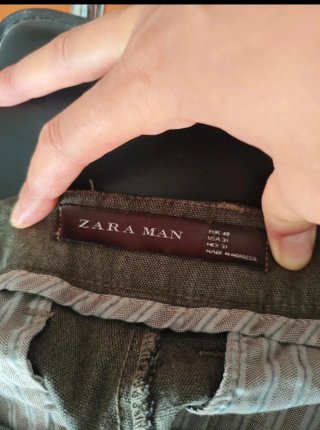 Pantalón chino Zara Man verde oliva