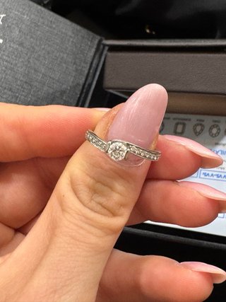 Remate Anillo de compromiso con diamante
