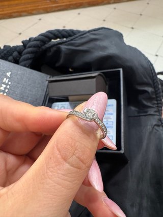 Remate Anillo de compromiso con diamante