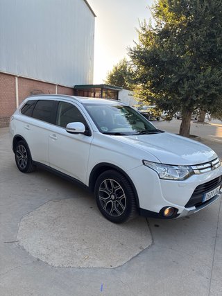 Mitsubishi Outlander 2015
