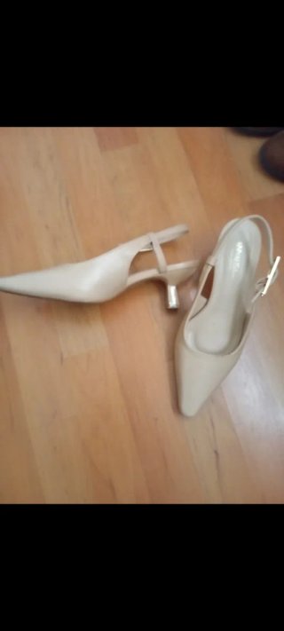 Zapatos Mules Beige Tacón Bajo