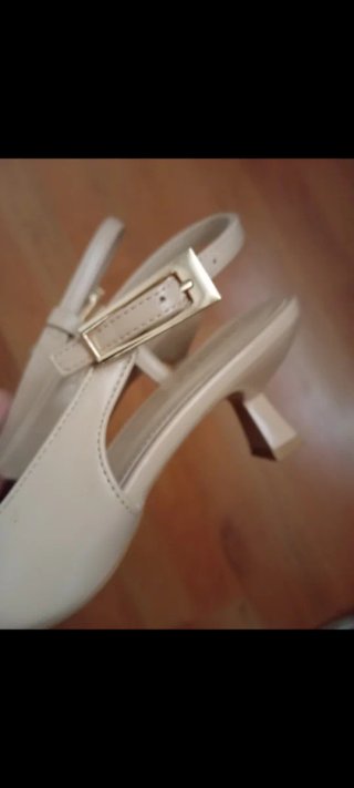 Zapatos Mules Beige Tacón Bajo