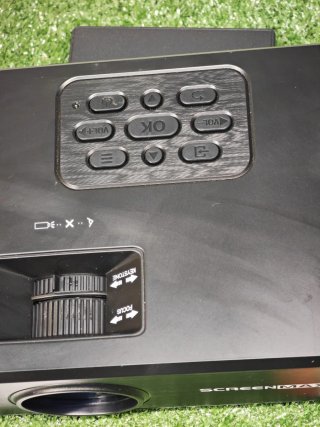 Proyector SCREENMAX Full HD 1080P WiFi 6