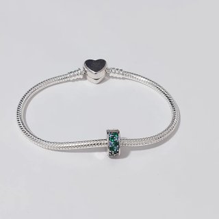 Pulsera Pandora Corazón y Charm