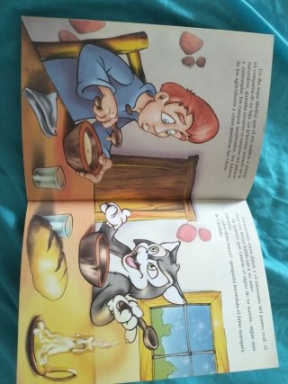 Cuentos populares (Blancanieves y el Gato con B...