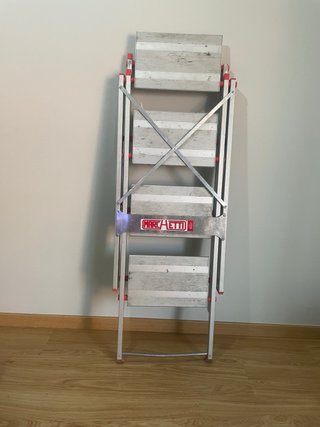 Escalera profesional aluminio 4 peldaños – 150 kg