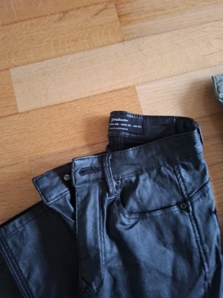 Pack 5 Pantalones (Negro, Azul, Verde, Blanco)