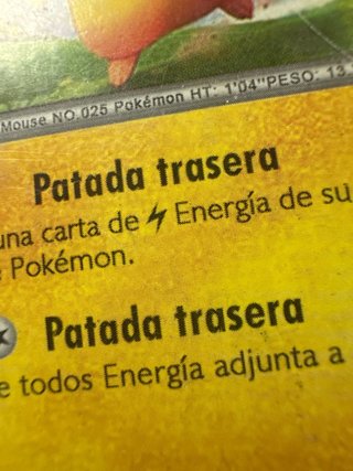 Carta Pokémon Pikachu 2011