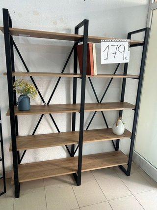 Estantería Metálica y Madera