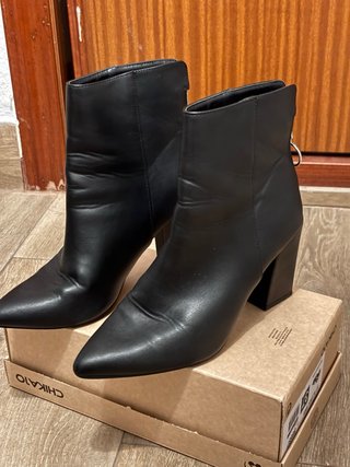 Botines tacón alto negros