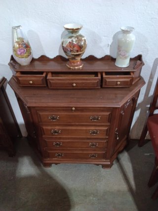 Cómoda de madera 1.07m x 36cm x 76cm