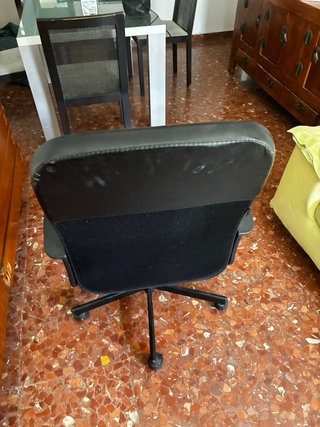 Silla de estudio negra