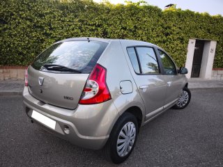 Dacia Sandero 2012