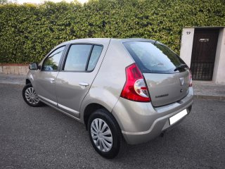 Dacia Sandero 2012