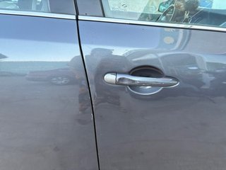 Renault Latitude 2011