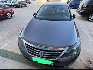 Renault Latitude 2011