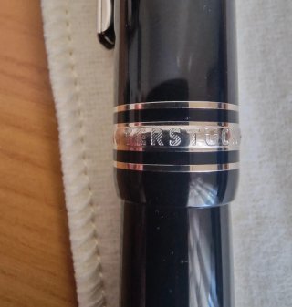 Caneta Montblanc Meisterstuck Legrand + Estojo