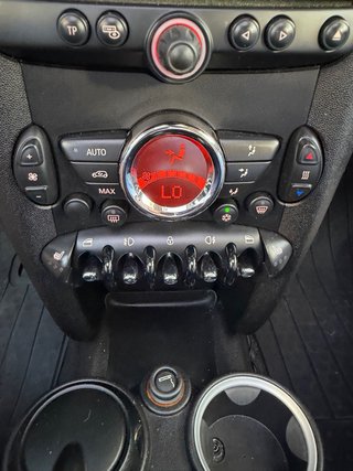 MINI Cooper 2011