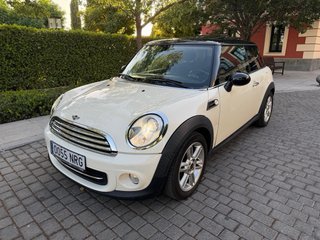 MINI Cooper 2011