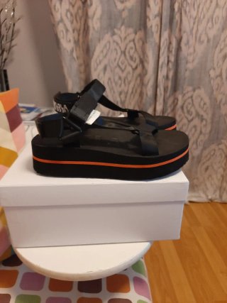 Sandalias Bimba y Lola Plataforma