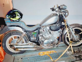 Yamaha Virago 1100 entera