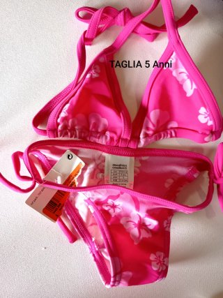 Costume  bambina taglia 5 anni,nuovo Decathlon