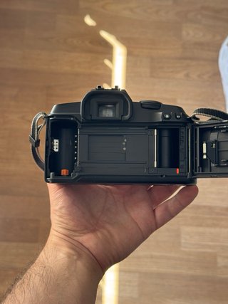 Canon EOS 5000 + Lente 80-200mm