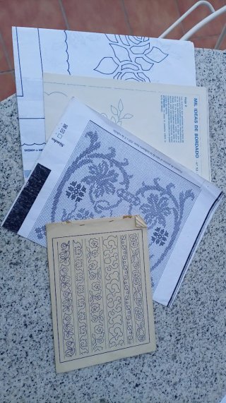 Esquemas de bordado, y patrones punto de cruz.