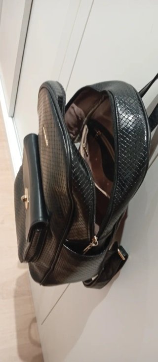 Mochila tipo Alex Finder Negra Efecto Trenzado
