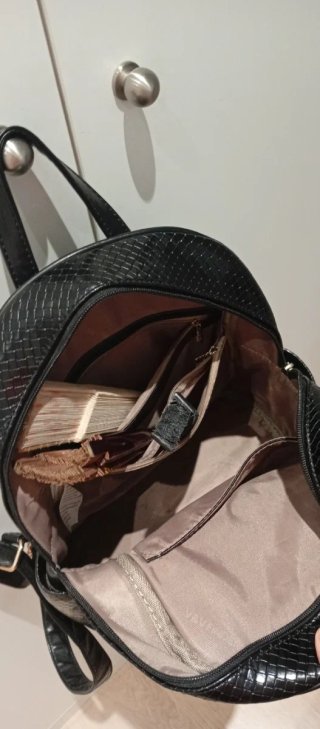 Mochila tipo Alex Finder Negra Efecto Trenzado
