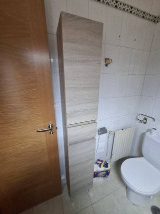 Mueble de baño alto madera