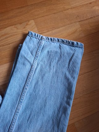 Pantalón vaquero Zara desgastado Talla 32