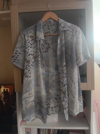 Conjunto blusa y camisa estampado