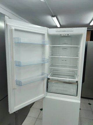 Nevera marca Bosch 186/60cm A++ con garantía envío