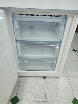 Nevera marca Bosch 186/60cm A++ con garantía envío