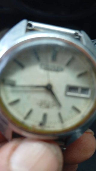Reloj  atomatico Citizen Plata y Blanco escucho of