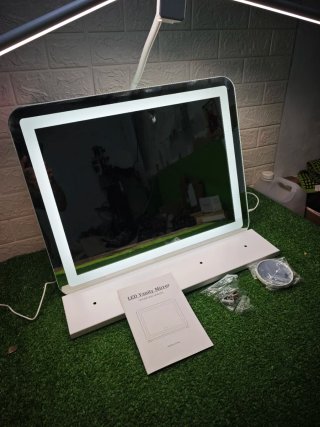 Espejo Tocador LED 58x47cm Luz 3 tonos Regulables