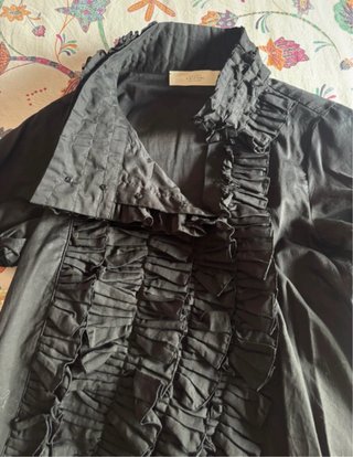 Camicia Grifoni nera con rouches