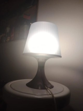 Lampada da tavolo vintage grigia