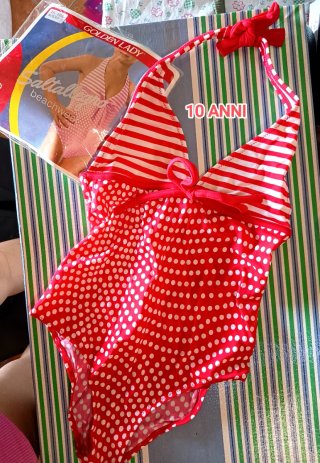 Costume da bagno bambina 10 anni nuovo!