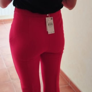Pantalón pitillo rojo